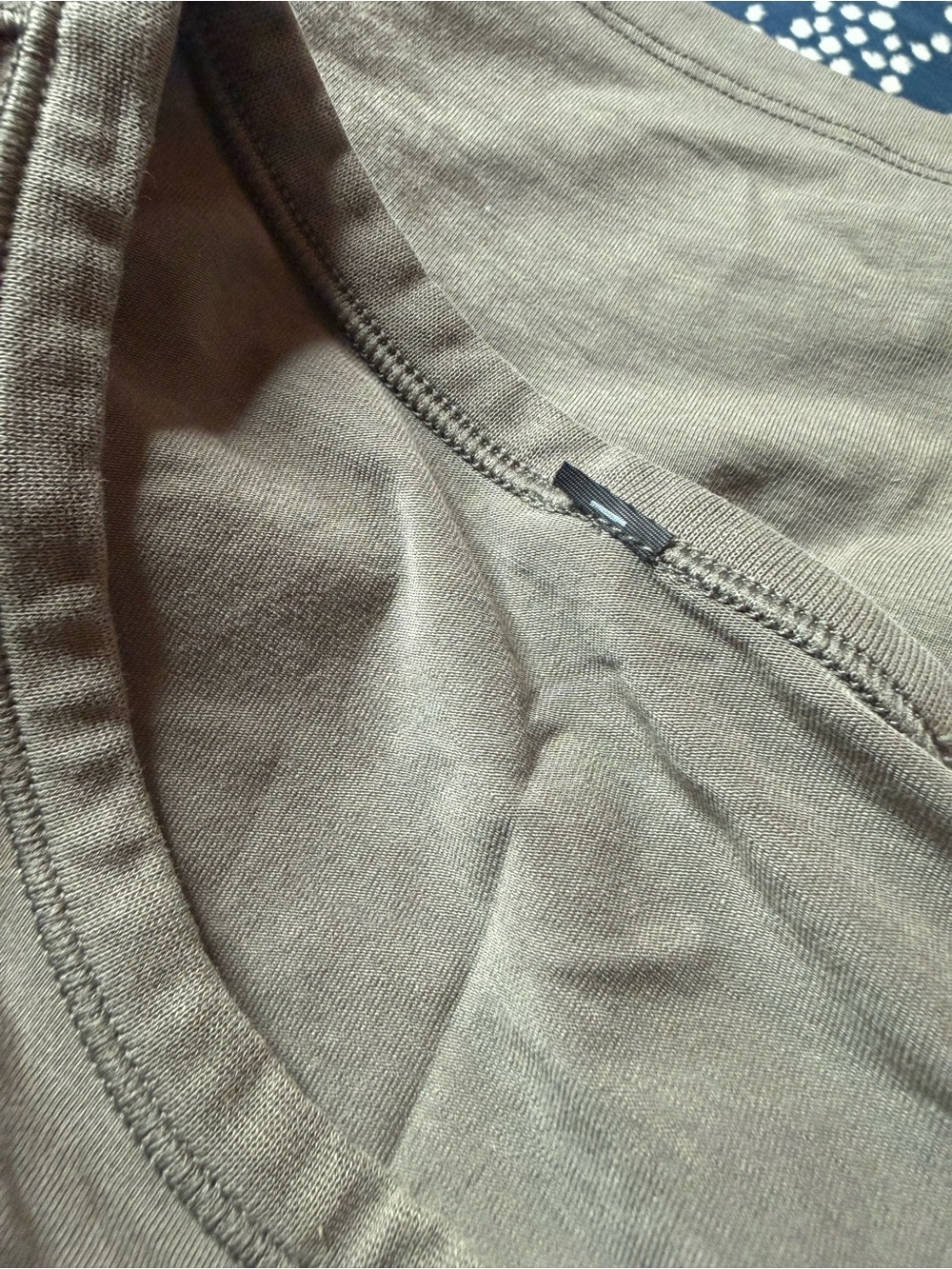 Lululemon tshirt - Picture 3 of 3
